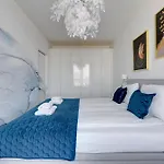 Blue Mandarin - Chlebova Apartment *